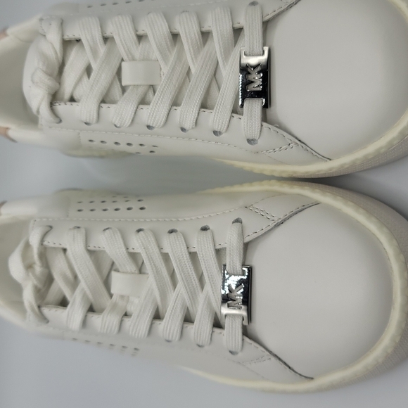 Michael Kors Codie lace up sneakers womens size 7.5 - Picture 5 of 9